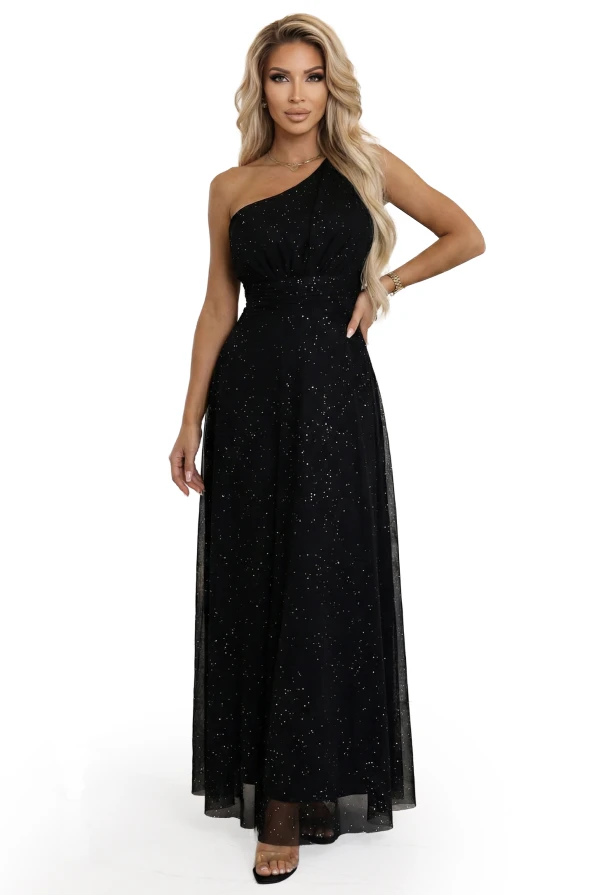 Czarna sukienka maxi na jedno ramię Numoco Basic z subtelnym brokatem, drapowanie na biuście, lekko transparentny dół